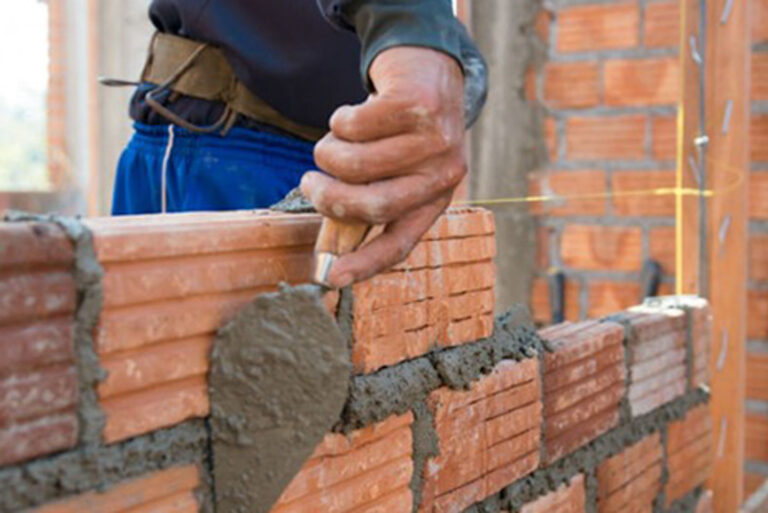 Pedido de postergación del aumento de la tasa por derechos de construcción