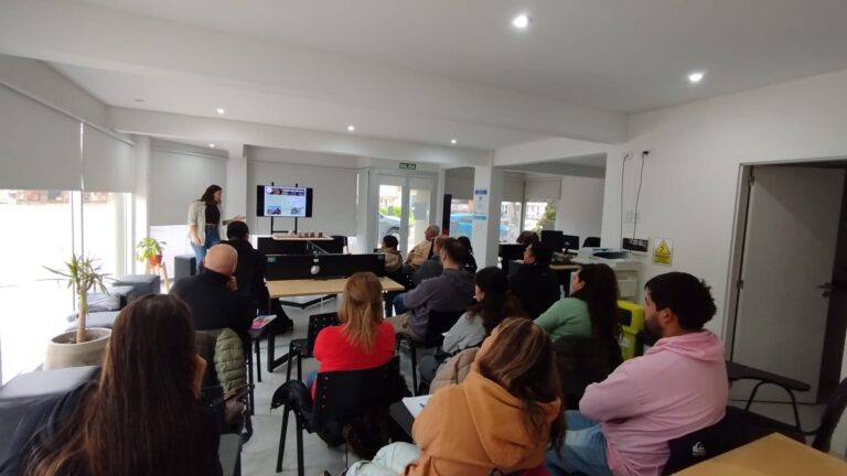 Comenzó el Taller de Hornos de Barro en la sede Balcarce