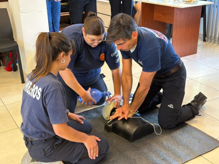Capacitación en RCP, DEA y Primeros Socorros