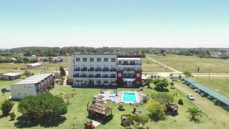 Hotel Puerta del Bosque y Alto Miramar Resort & Spa